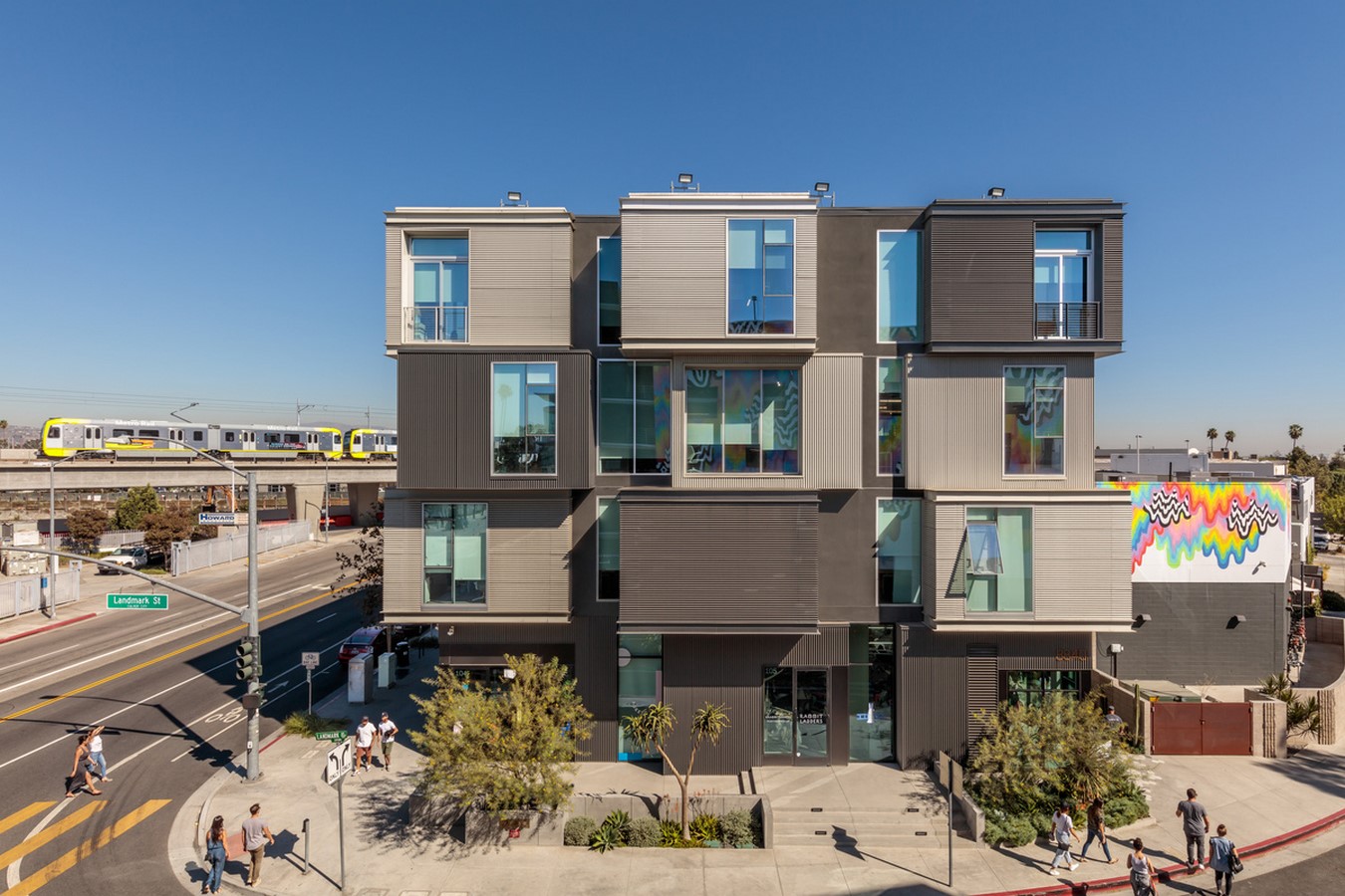 5066 Abramson Architects的平台设计区:图1